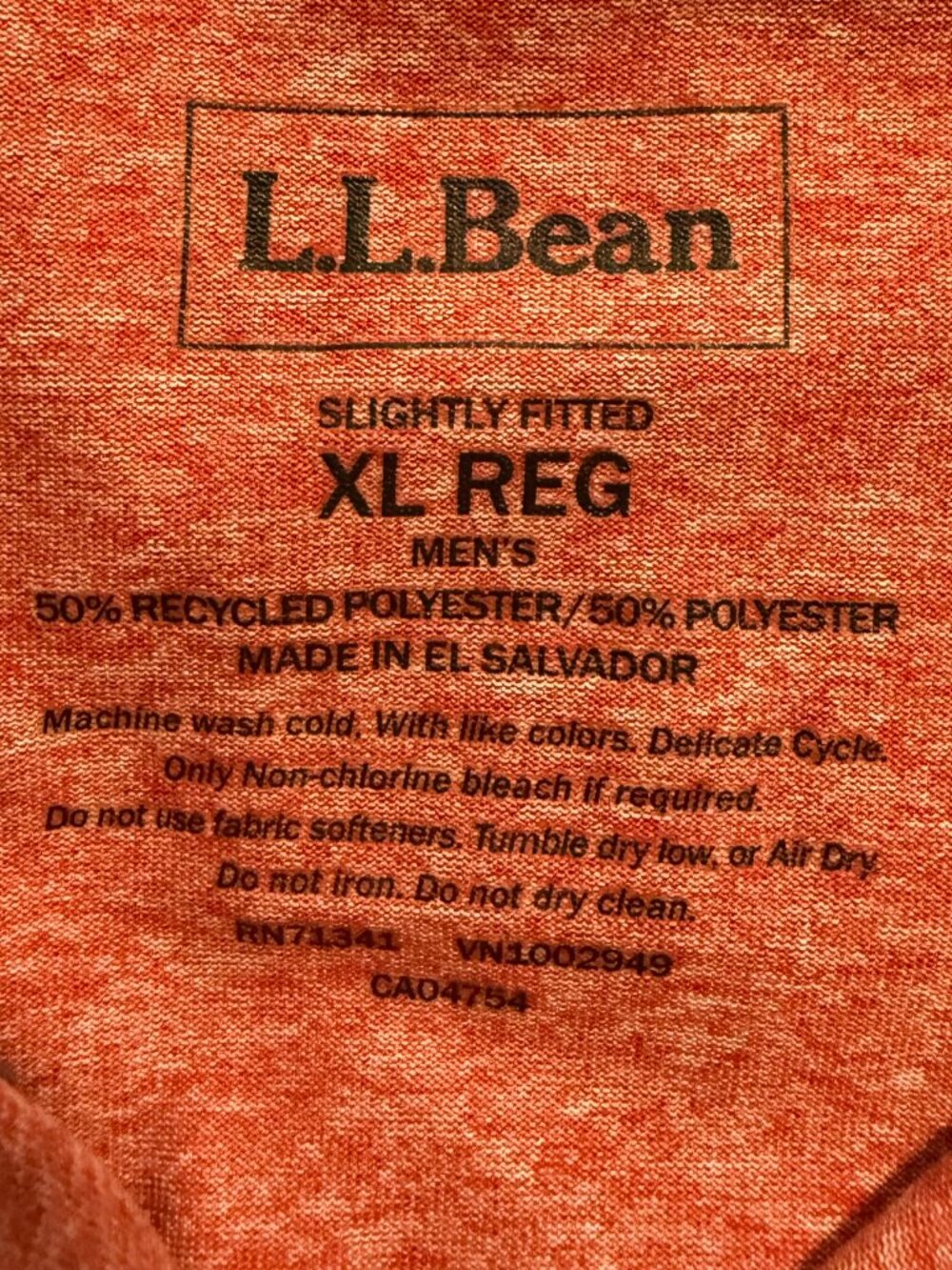 LL Bean 1/4 Zip Pullover Mens XL (Slightly fitted) Item 509467 - Picture 2 of 2